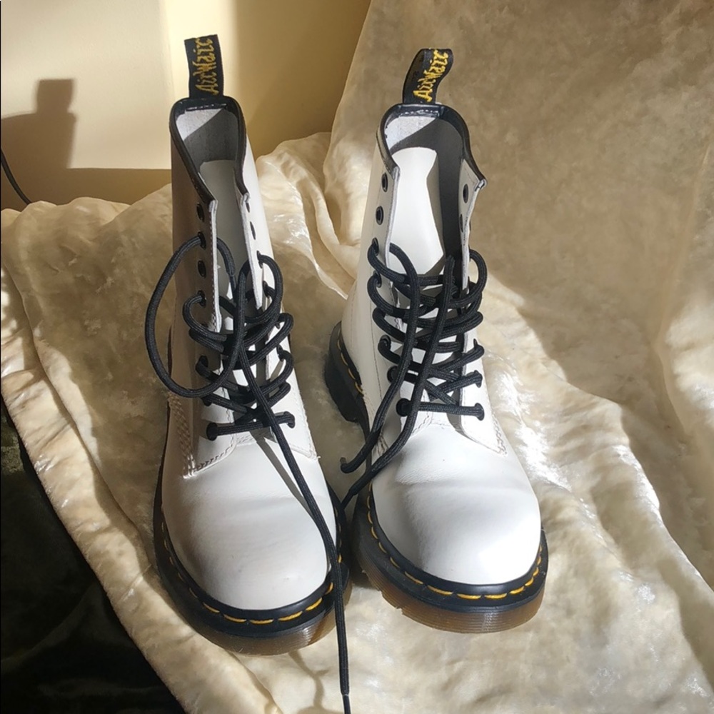 new DR. MARTENS